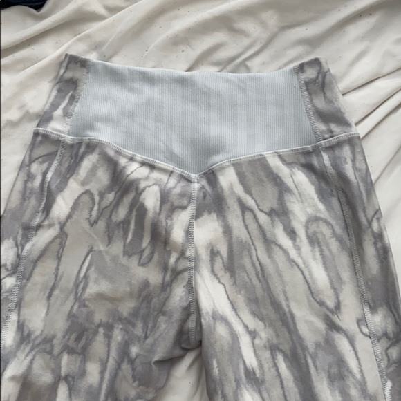 leggings - Picture 2 of 3